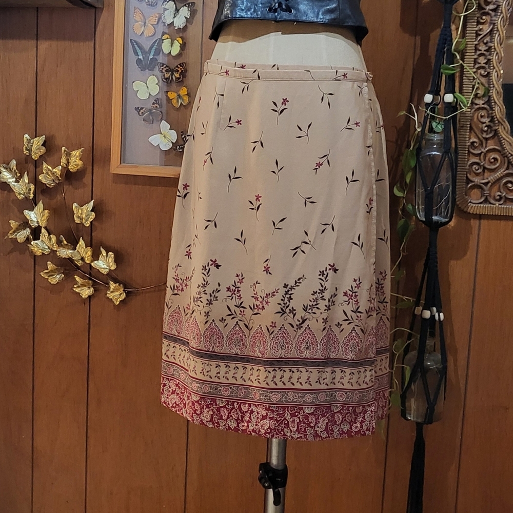 Worthington Beige and Red Floral A-Line Wrap Skirt